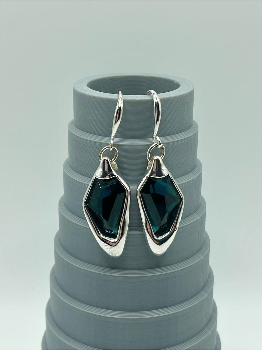 Robert Lee Morris Silver Tone Teal Blue Faceted Crystal Drop Earrings